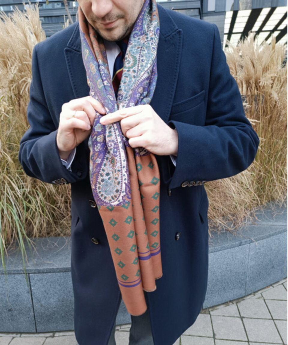 How to tie a men's scarf? 2 right ways