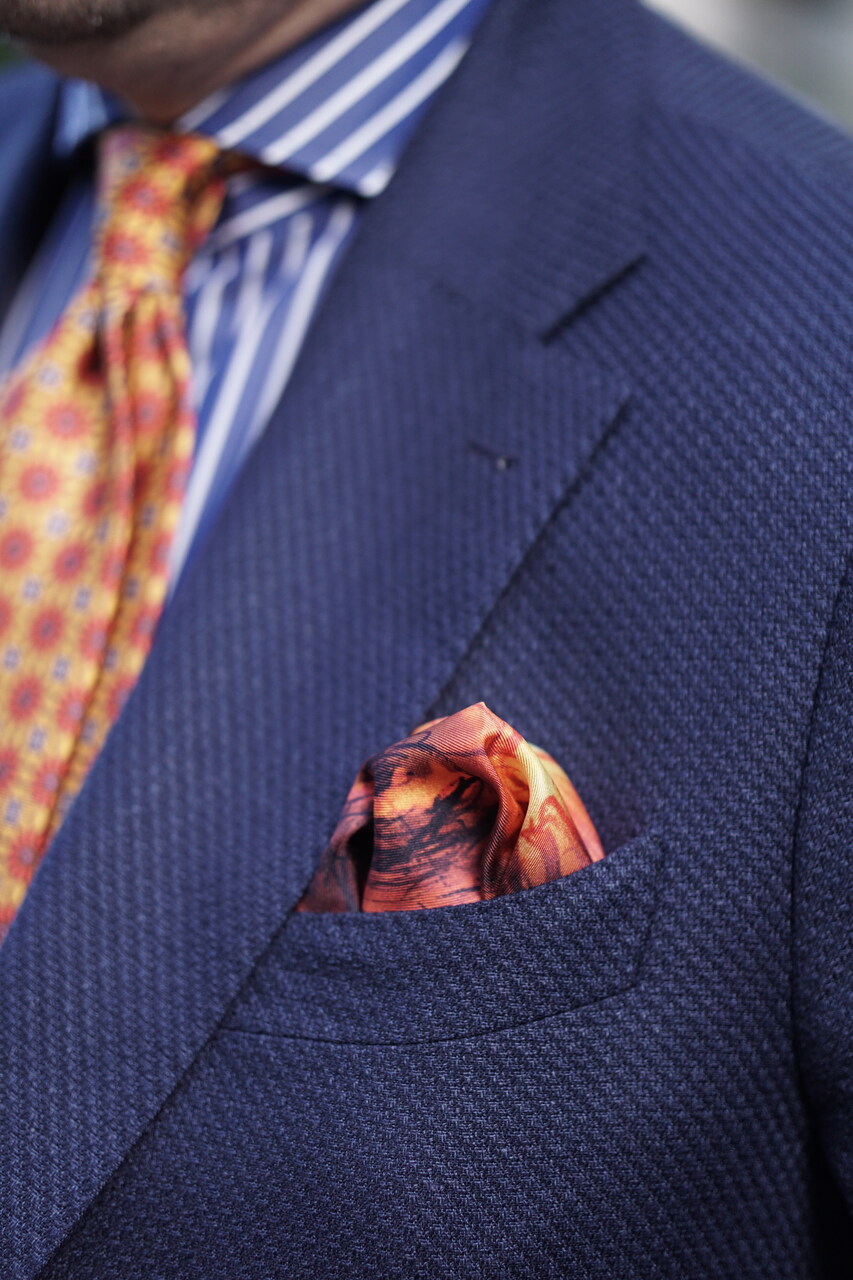 What Tie to Wear with a Navy Suit? 4 Rules + Photos